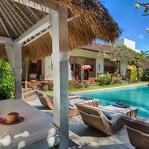 https://villa-karisa-bali.hotelsseminyak.net